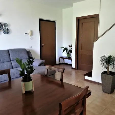 Cove - - 5 Terre Apartment *
